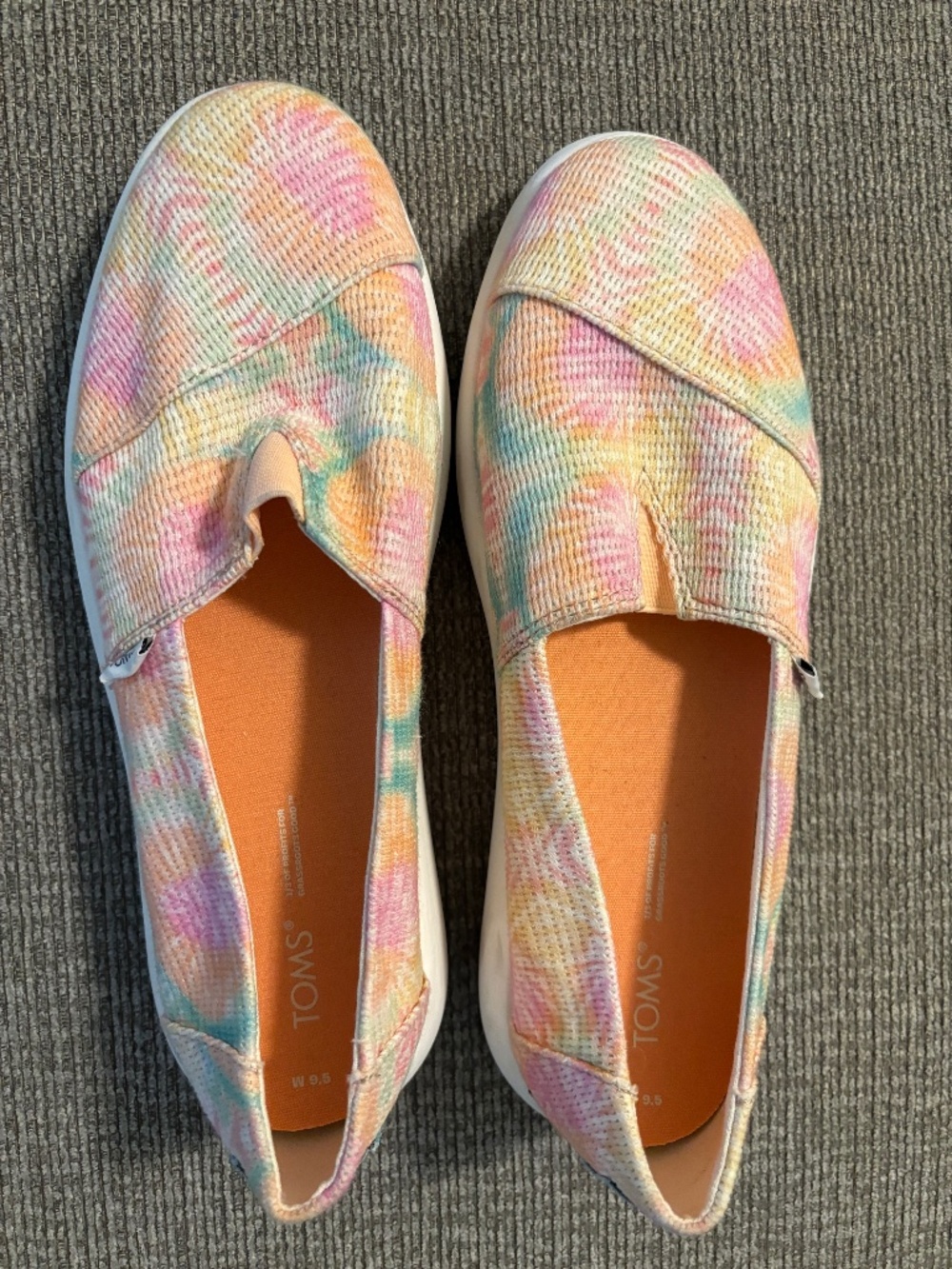 Tye-dye Toms flats